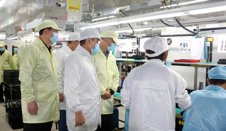 武汉市江夏区代区长张斐一行赴卓翼科技调研